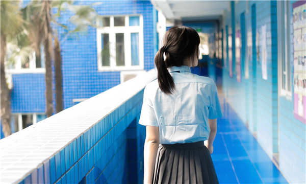 双牌如何找到一个可以帮助我生孩子的女人？